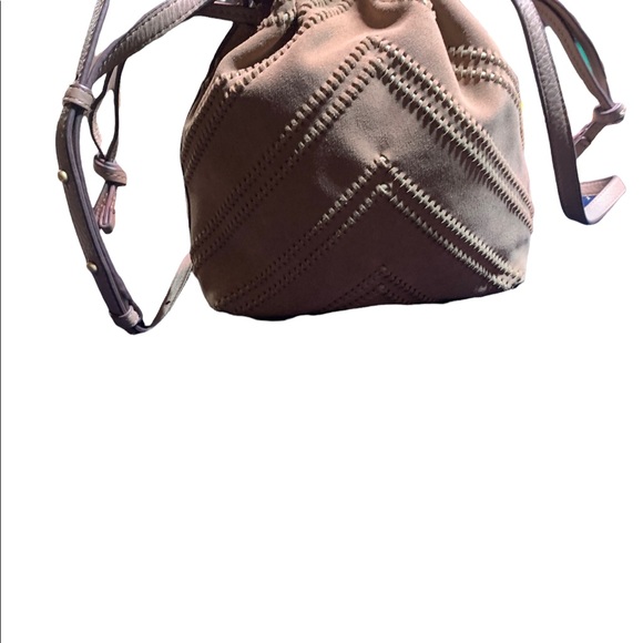 Beautiful leather crossbody brand new w/o tags - Picture 2 of 7